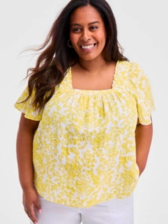 Style & Co. Tops - NWT Style & Co 4X Yellow Gauzy Paisley Top